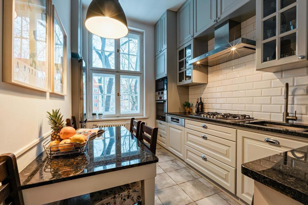 Maya'S Flats & Resorts 31 - Apartament Z Dwiema Sypialniami Two Bedrooms Apartament Ogarna Str Old Town Gdańsk Buitenkant foto